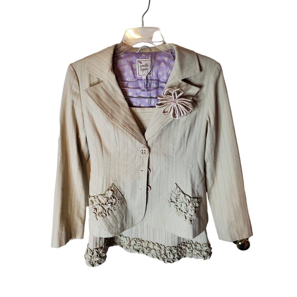 Nanette Lepore Cream Blazer/Skirt Suit Set, Size 4